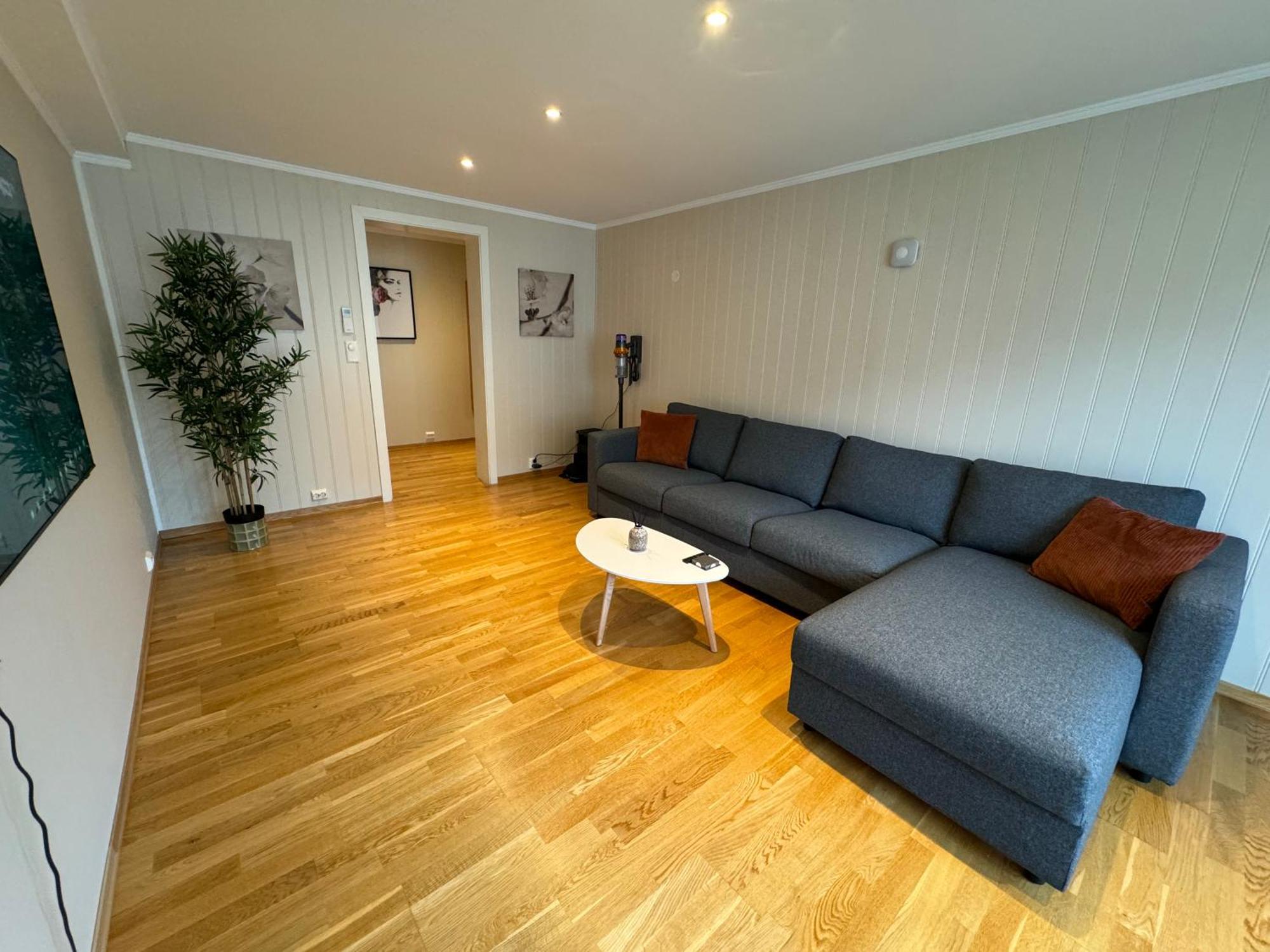 Charming 3-Bedroom Apartment In The Heart Of كريستيانسوند المظهر الخارجي الصورة